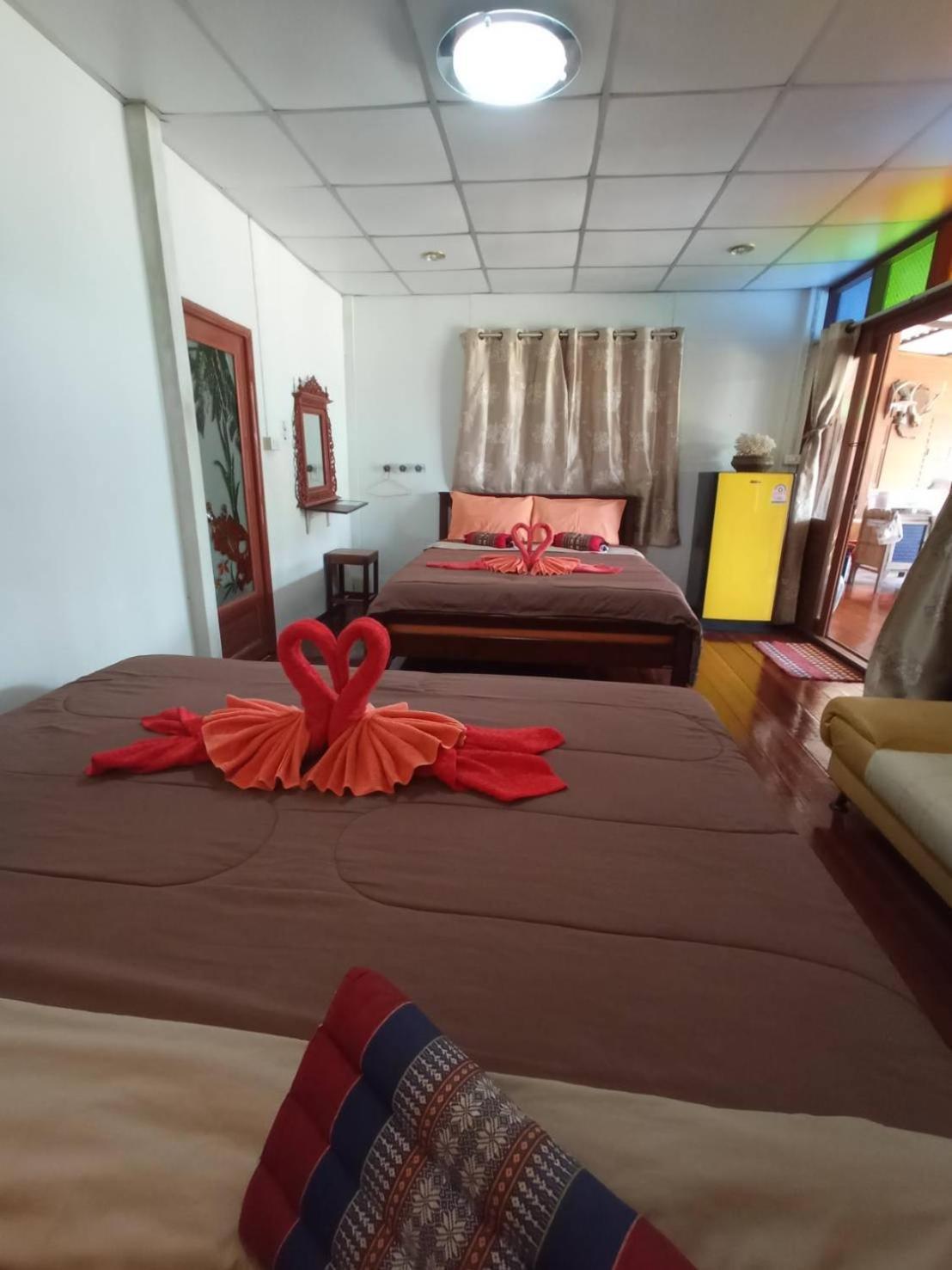 Hotel Baan Ing Suan Amphawa Zimmer foto